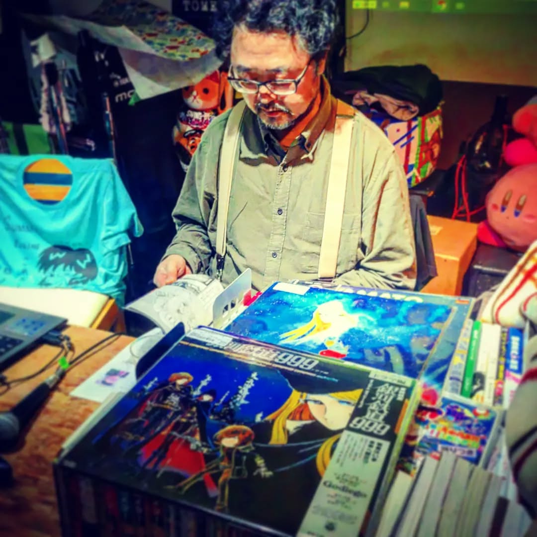 本日、アニメP #井上博明 氏によるトークショー #オタク文化学 「追悼・#松本零士」です。そろそろ始まります!#オタクバー #町田 #杏東ぢーな #雷門風太 #日曜営業 #U25割 #はじめての女性は1杯無料