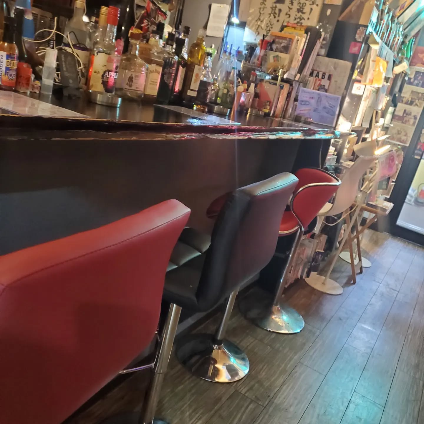 寒いんだか、暖かいんだか…体がポアポアしますね本日も皆様のお越しをお待ちしております！#オタクバー #町田 #杏東ぢーな  #雷門風太  #日曜営業 #U25割 #はじめての女性は1杯無料