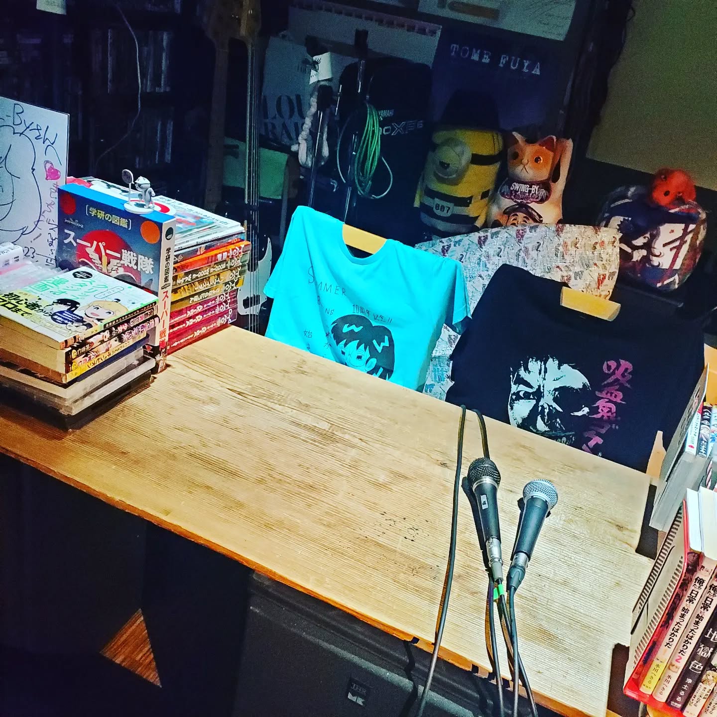 明日はSwing-By名物井上博明氏のトークイベント!今日は何もありませんが、皆様のお越しをお待ちしております#オタクバー #町田 #杏東ぢーな #雷門風太 #年末年始営業 #U25割 #はじめての女性は1杯無料 #7周年