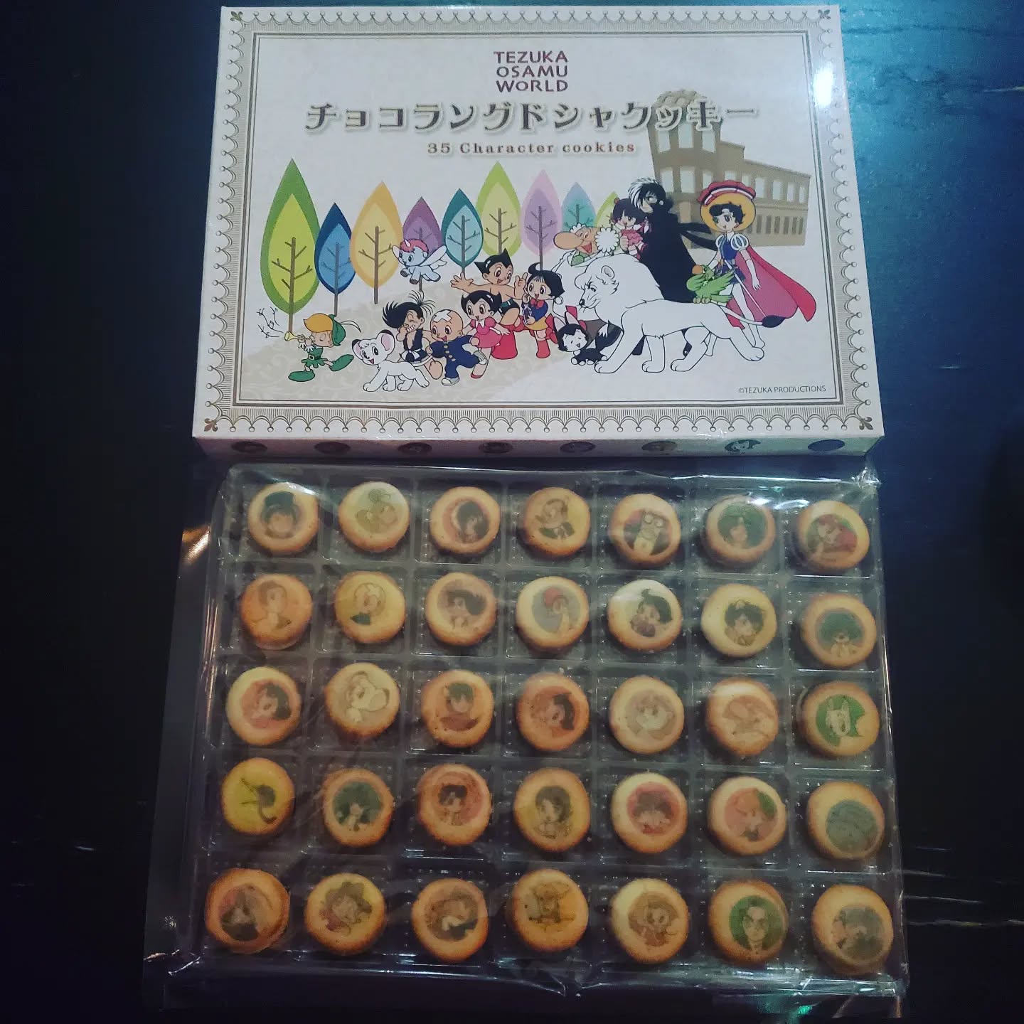 宝塚にあります手塚治虫記念館のお土産いただきました!かわいい️#オタクバー #町田 #杏東ぢーな #雷門風太 #日曜営業 #U25割 #はじめての女性は1杯無料