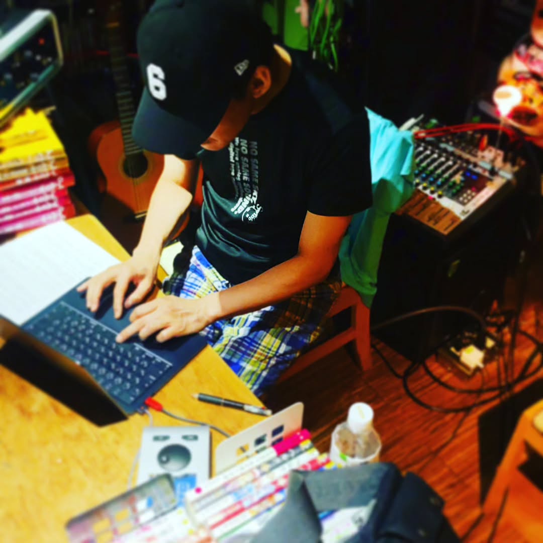 本日、通常営業ですがDJいます、リクエスト大歓迎!#オタクバー #特撮 #プロレス #ギャルゲー #同人誌 #町田 #杏東ぢーな #雷門風太 #日曜営業 #U25割 #はじめての女性は1杯無料 #今季アニメ #2023夏アニメ #美味しい生ビール #ボードゲーム #カードゲーム