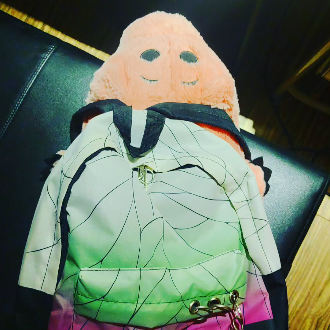 コミケ初日終了、明日は店長がへ37aで当店レポ漫「オタクBAR始めました。」新刊を頒布します! 暑さと雨対策はしっかりと!#オタクバー #特撮 #プロレス #ギャルゲー #同人誌 #町田 #杏東ぢーな #雷門風太 #日曜営業 #U25割 #はじめての女性は1杯無料 #今季アニメ #2023夏アニメ #美味しい生ビール #ボードゲーム #カードゲーム #サントリー神泡達人店 #サントリープレミアム達人店