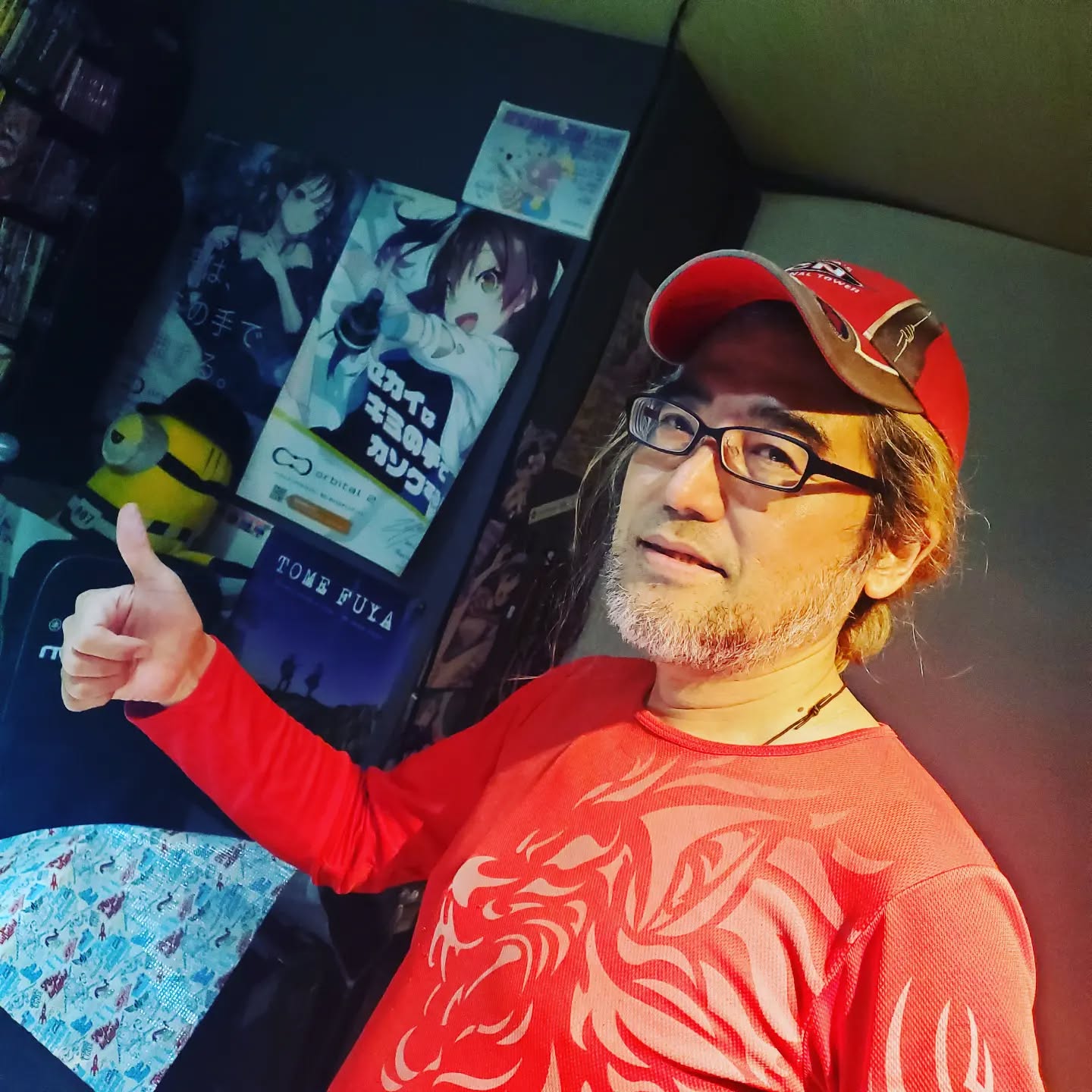 今日はイベント帰りでちょっとお疲れの店長が開店からいます皆様のお越しをお待ちしております#オタクバー #町田 #杏東ぢーな #雷門風太 #日曜営業 #U25割 #はじめての女性は1杯無料 #美味しい生ビール #今季アニメ #カードゲーム #ボードゲーム #喫煙可能