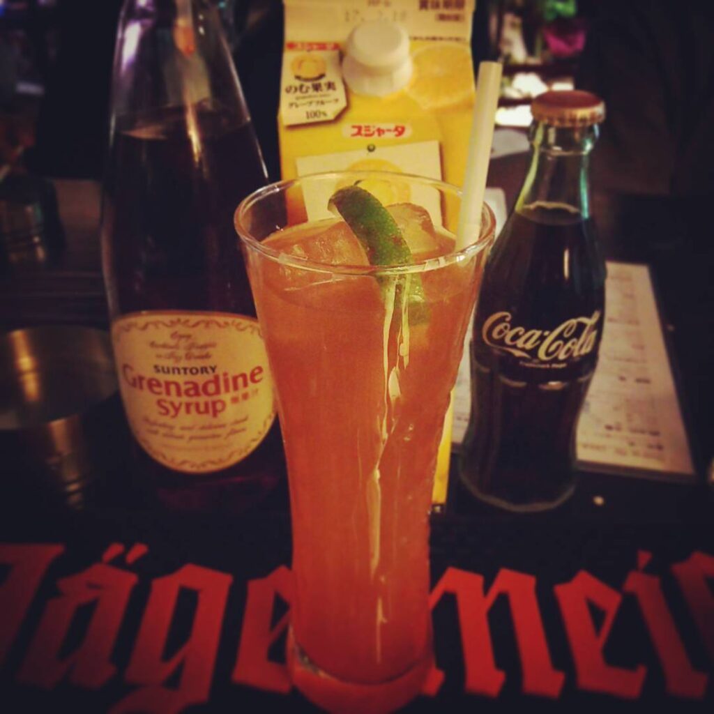 【 【 過 去 記 事 】 】 週末のアニメイベント用オリジナルカクテル、STARSHIP。ノンアルです。 #otakubar #cocktails https://is.gd/dvfkPs
