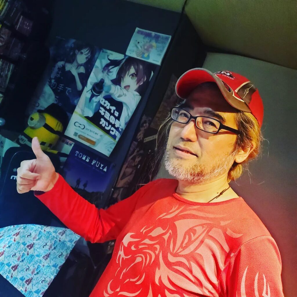 【 【 過 去 記 事 】 】 今日はイベント帰りでちょっとお疲れの店長が開店からいます https://is.gd/GrgsBz #オタクバー