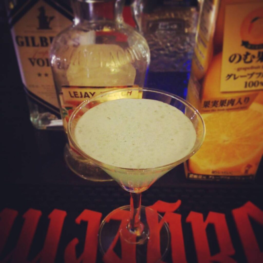 【 【 過 去 記 事 】 】 ガルフ・ストリーム。ピーチが爽やか！ #otakubar #cocktails  https://is.gd/8f2qG4