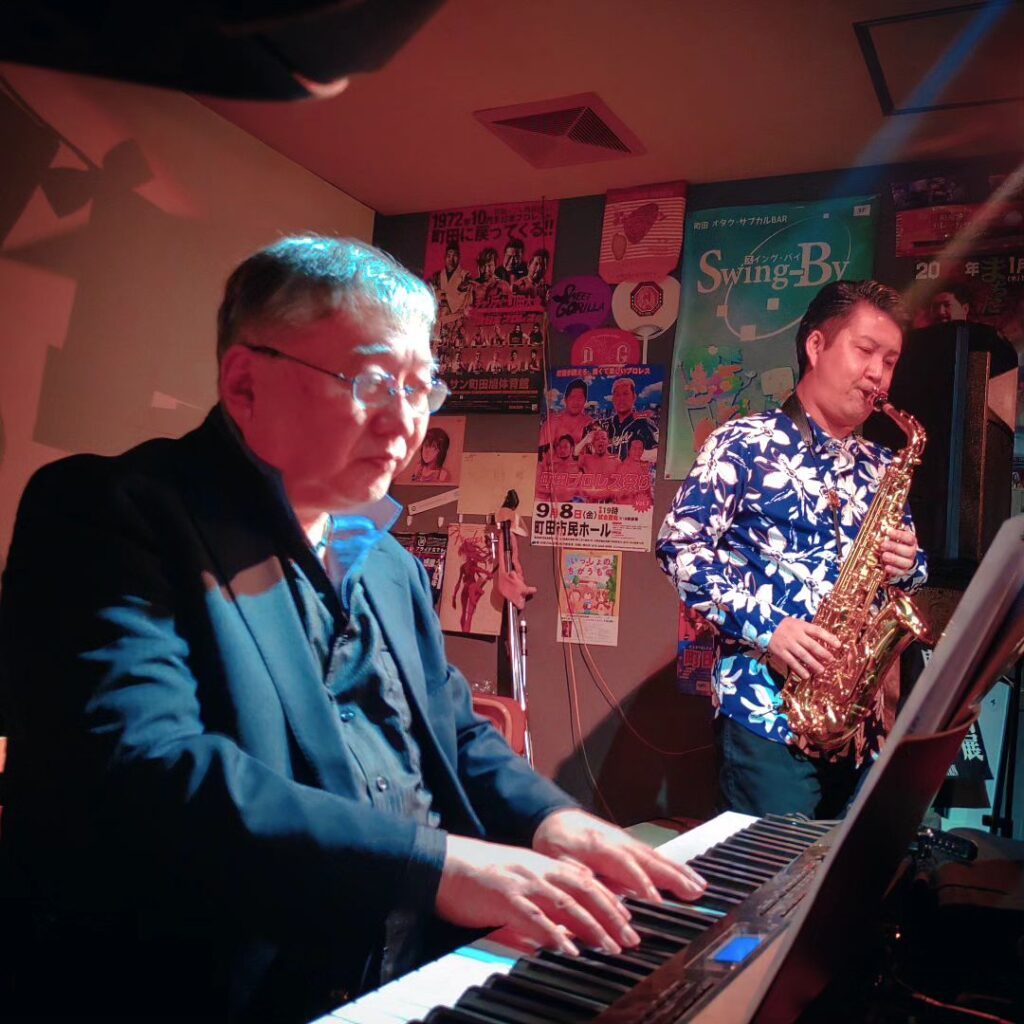 【 【 過 去 記 事 】 】 こちらも砂田さんオリジナル、September Moonlight 砂田知宏DUO feat. #萱生昌樹 #Jazzlive https://is.gd/aqUHco #DJ #DJJ #JAZZ #イベント #オタクバー #ジャズライブ #砂田知宏