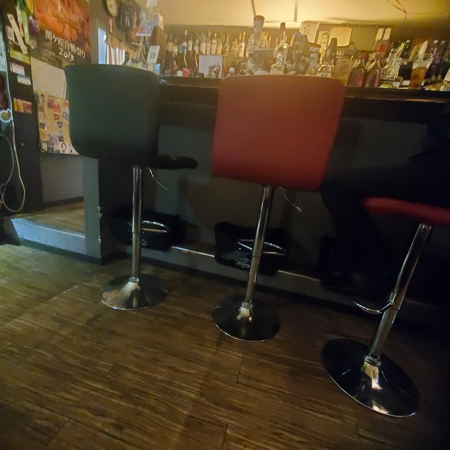 開店から新規のお客様！景気がいいですね本日も皆様のお越しをお待ちしておりまーす#オタクバー #町田 #杏東ぢーな  #雷門風太  #日曜営業 #U25割 #はじめての女性は1杯無料 #美味しい生ビール #今季アニメ #ボードゲーム #カードゲーム #喫煙可能