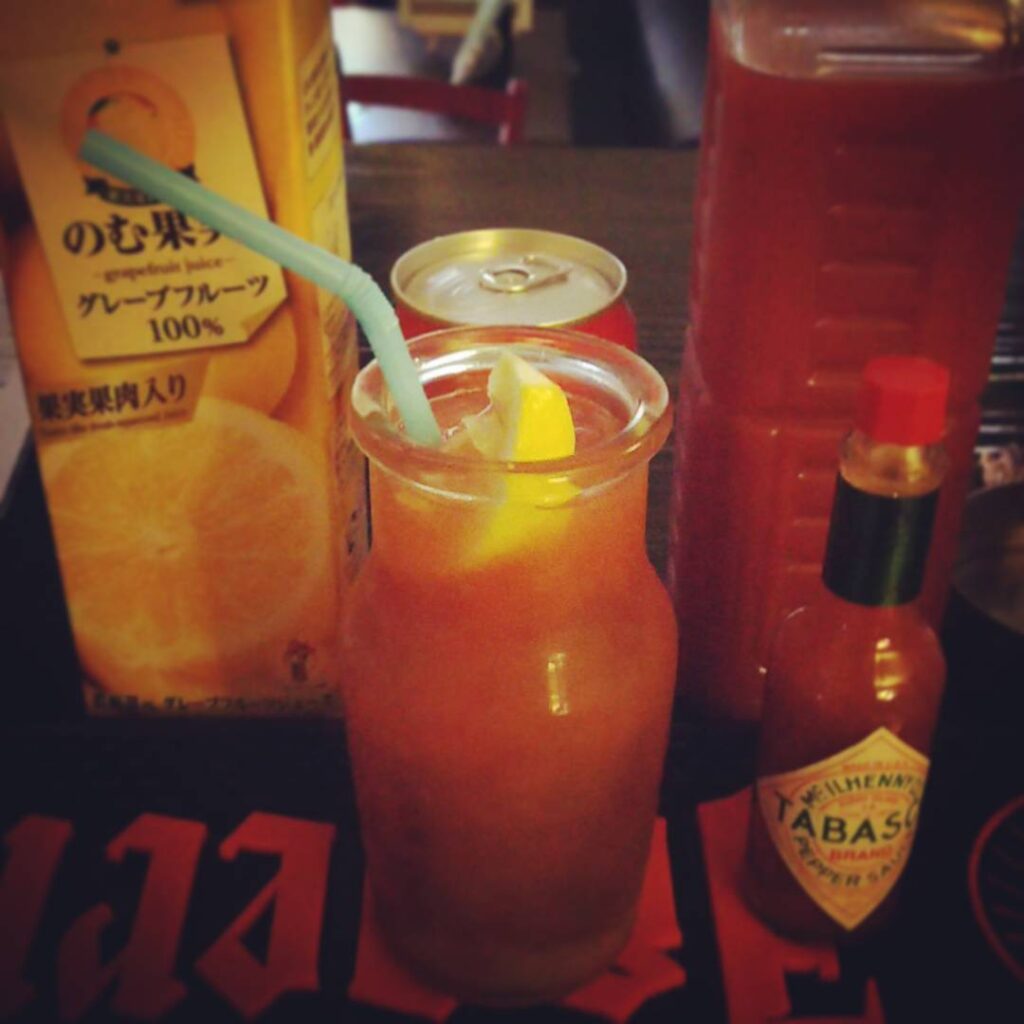【 【 過 去 記 事 】 】 来週のたDJイベント用オリジナルカクテル、School Days。スクールだからノンアル。 #otakubar #cocktails https://is.gd/KTBGxa