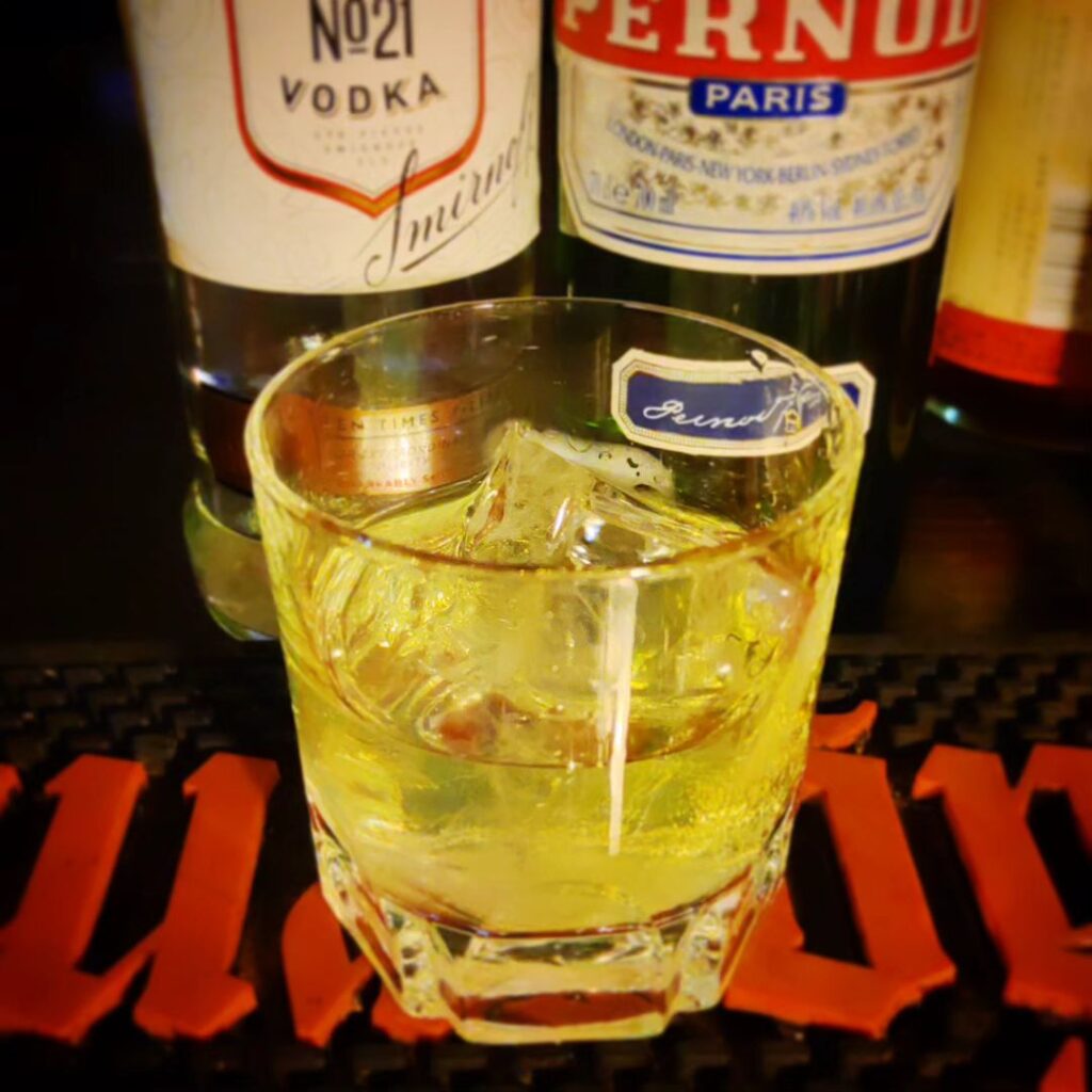 【 【 過 去 記 事 】 】 【ドリンク紹介】アイスバーグ https://is.gd/3C0DdH #アイスバーグ #オタクバー #お酒紹介 #カクテル紹介 #ドリンク紹介