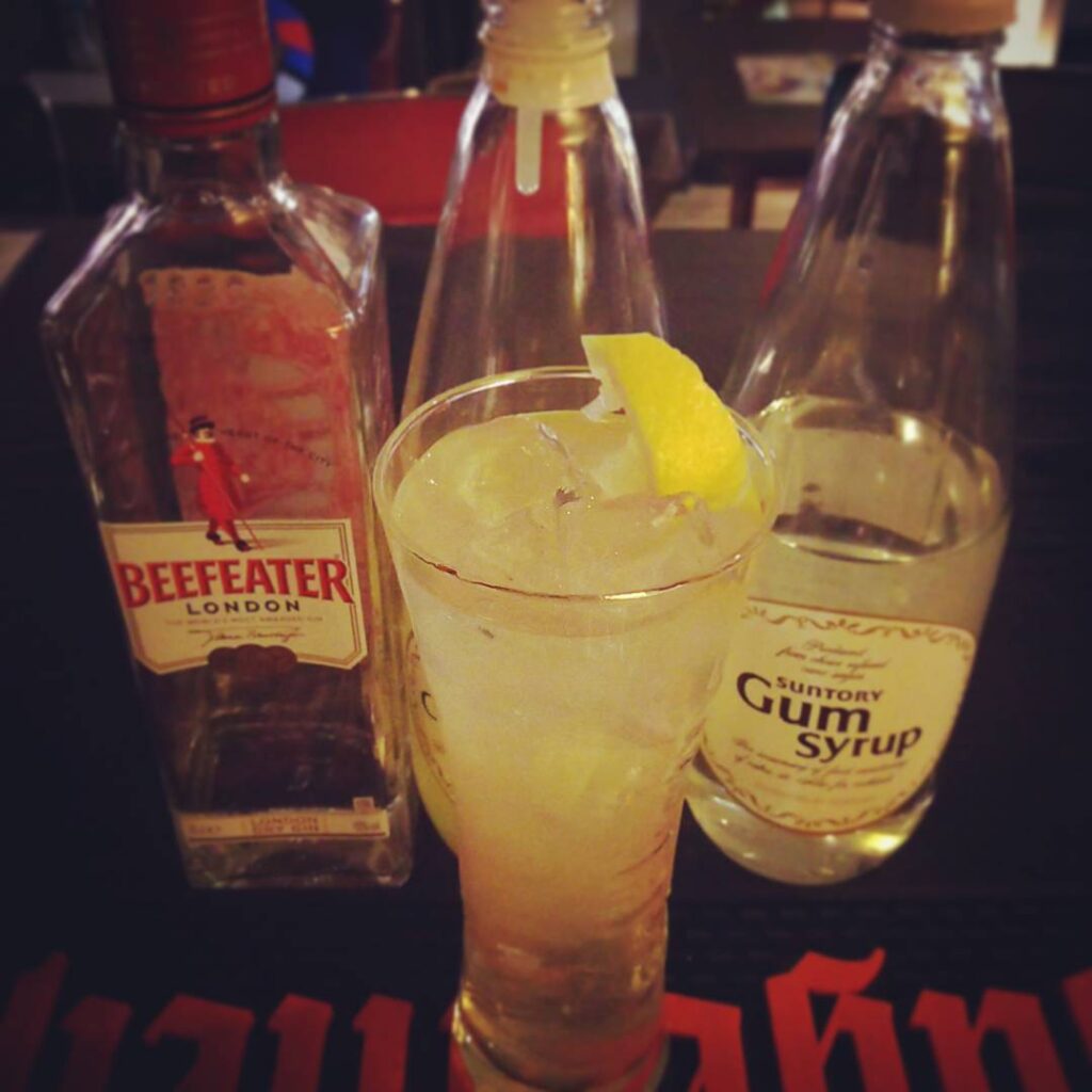 【 【 過 去 記 事 】 】 トム・コリンズ。スタンダード。 #otakubar #cocktails  https://is.gd/Ujiddj