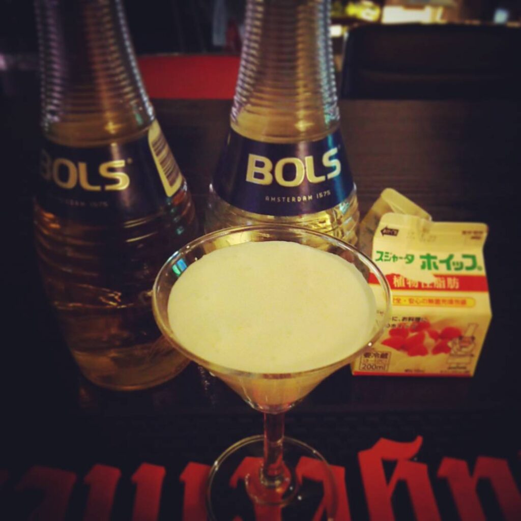 【 【 過 去 記 事 】 】 バナナ・チョコ。デザート！ #otakubar #cocktails  https://is.gd/9xbJtM