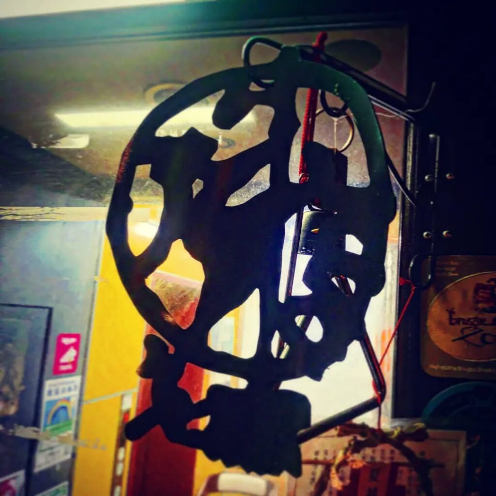 【 【 オタクバー 過 去 記 事 】 】 #やさしさに包まれたなら #オタクバー で美味しいビール! 開店です♪ https://is.gd/IrtAoX