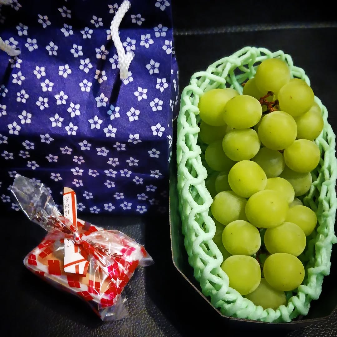 ★昨日のPickUp★山梨日帰りの常連さんお土産🍇