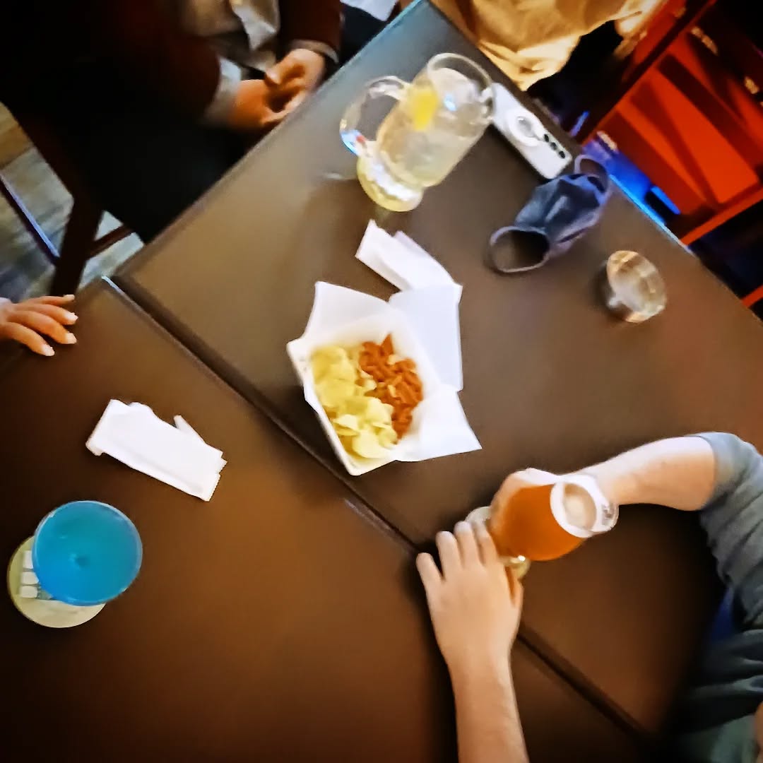 オープンからオタク業界プロ集まり🤩　濃ゆい裏話が炸裂してます本日も皆様のお越しをお待ちしております#オタクバー #オタク業界交流会 #ラノベ作家 #声優 #アニメP