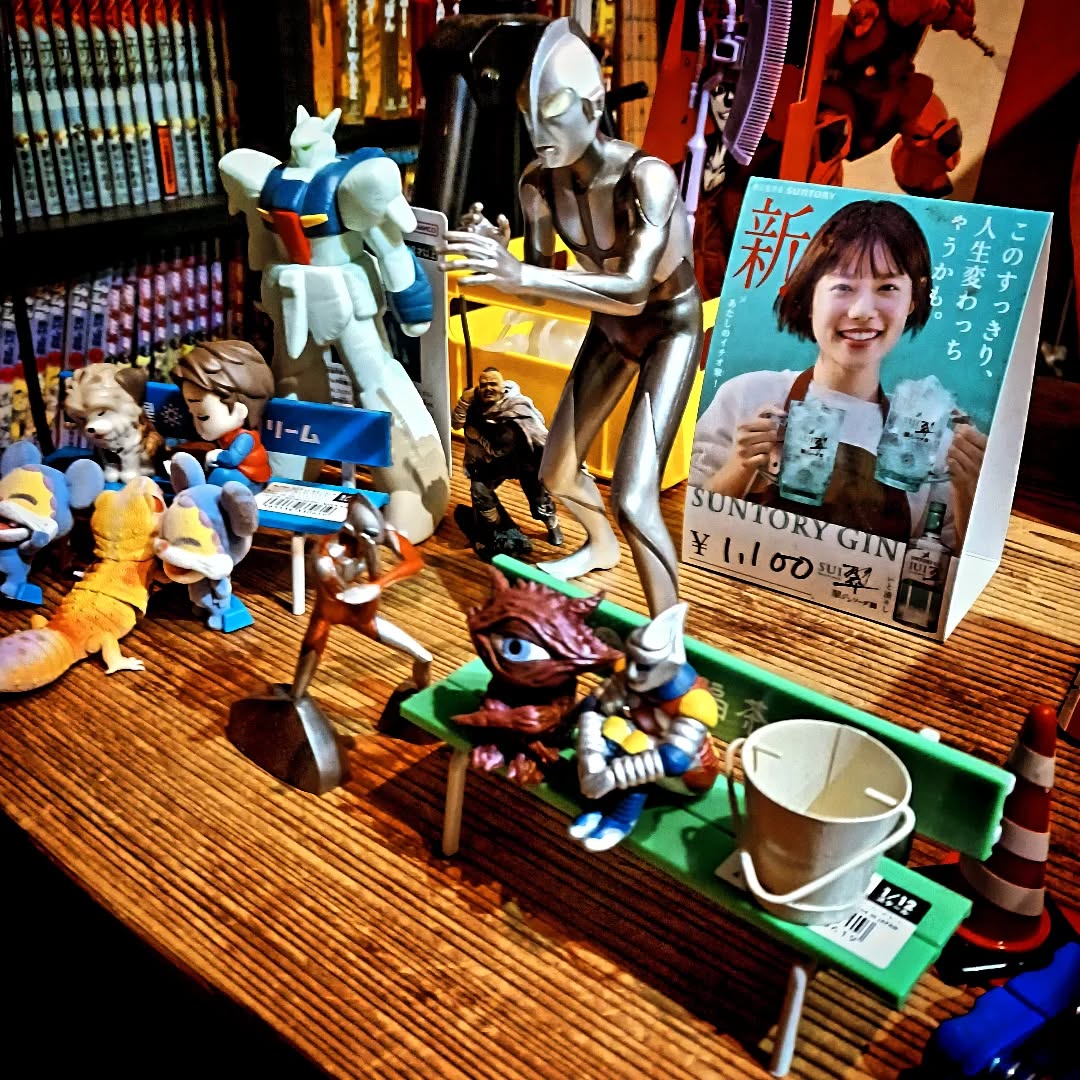 ステージ机にミニジオラマ🤩?