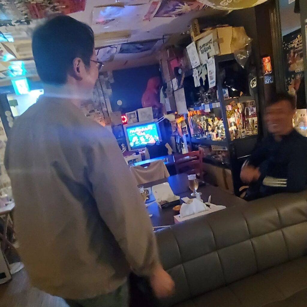 【 【 オタクバー 過 去 記 事 】 】 開店からお客様!🥳 https://swing-by.tokyo/2024/11/30/goodstart/?utm_source=facebook&utm_medium=social&utm_campaign=ReviveOldPost