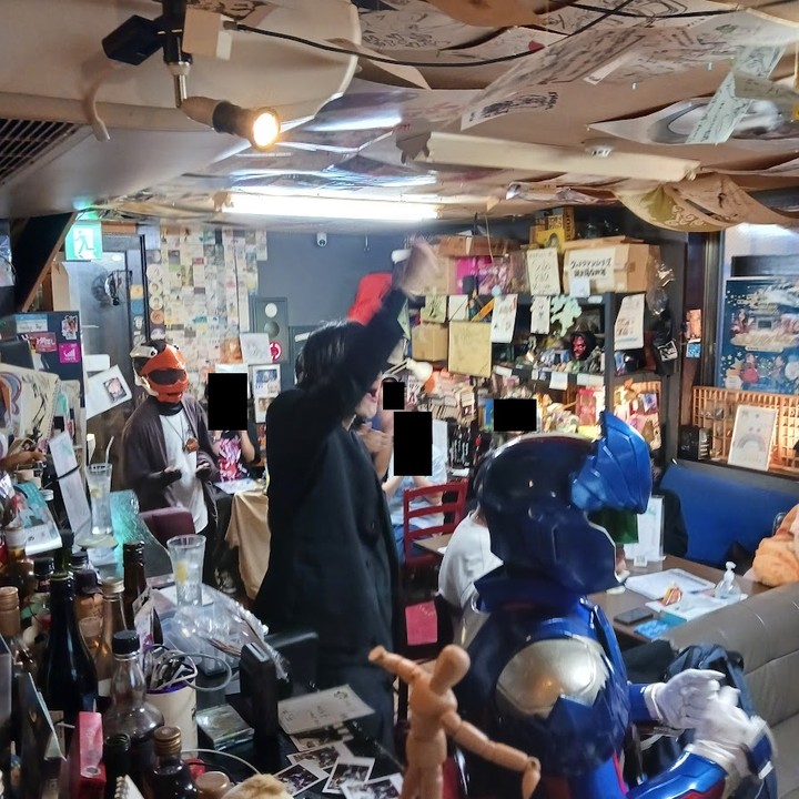 「ヒーローが集まる町田サブカルバー」レポート稀に見るダブル台風直撃、足元の悪い中で多くの方がご来店、ありがとうございました！(電車が止まり来れなかった方も……) ご当地ヒーローら5人が集結、歌とトークとクイズで大いに盛り上がりました。 ■参加キャラクター■・オルタブレイバー　70年代の熱い特撮は私に任せろ！・万事屋アファーム　平成初期のJ-POPとボカロが主戦場・鳥神騎マガン　昭和戦隊なら私に語らせて下さい・裕都　水木一郎、影山ヒロノブ、熱いアニソンLOVEの主題歌歌手・入間川博士　初代ゴジラから最新ロボまですべて網羅してますそのうち動画を配信予定です、お待ちください。https://swing-by.tokyo/2026/06/28/heromachida01-report/