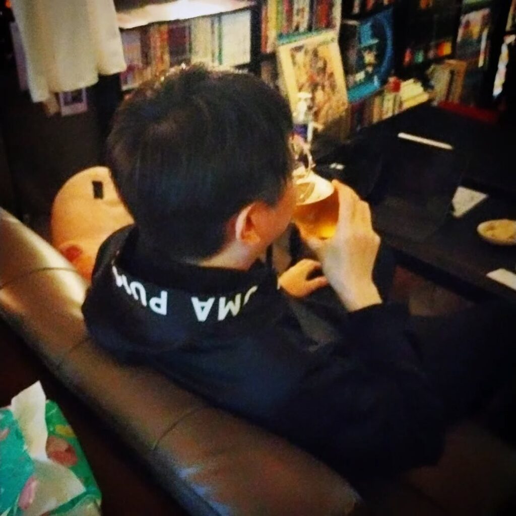 【 【 オタクバー 過 去 記 事 】 】 今週末からゴールデンウィーク、当店9周年も控えています http://swing-by.tokyo/2025/04/22/gwsoon/?utm_source=facebook&utm_medium=social&utm_campaign=ReviveOldPost #GW #オタクバー #ゴールデンウィーク