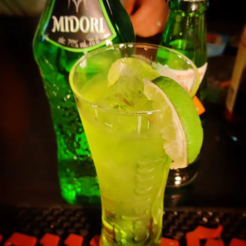 【 【 オタクバー 過 去 記 事 】 】 【ドリンク紹介】MIDORIジンジャー  https://swing-by.tokyo/2024/04/12/midoriginger/?utm_source=facebook&utm_medium=social&utm_campaign=ReviveOldPost #MIDORI #MIDORIジンジャー #オタクバー #お酒紹介 #カクテル紹介 #ドリンク紹介